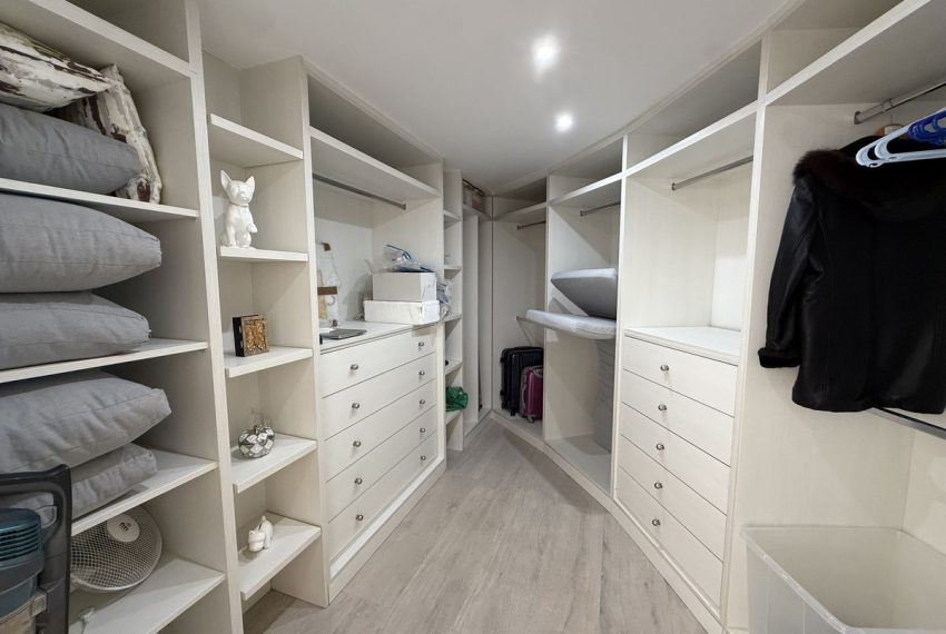 R5191993-Villa-For-Sale-Estepona-Detached-5-Beds-334-Built-11