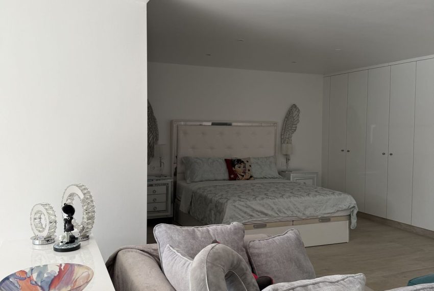 R5191993-Villa-For-Sale-Estepona-Detached-5-Beds-334-Built-15