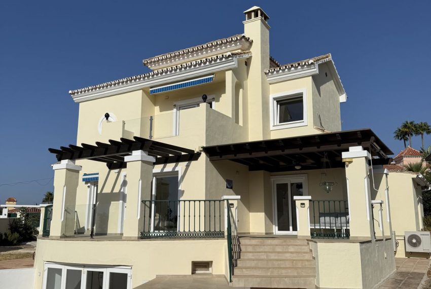 R5191993-Villa-For-Sale-Estepona-Detached-5-Beds-334-Built-3