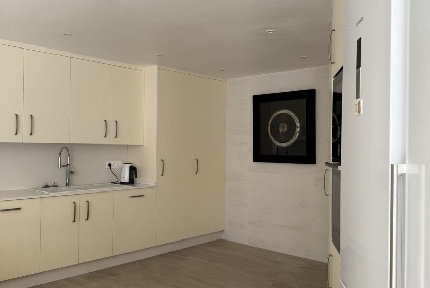 R5191993-Villa-For-Sale-Estepona-Detached-5-Beds-334-Built-7