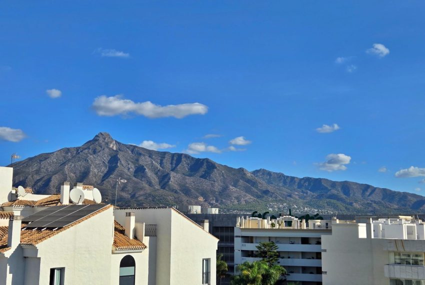 R5192044-Apartment-For-Sale-Puerto-Banus-Penthouse-Duplex-2-Beds-132-Built-1
