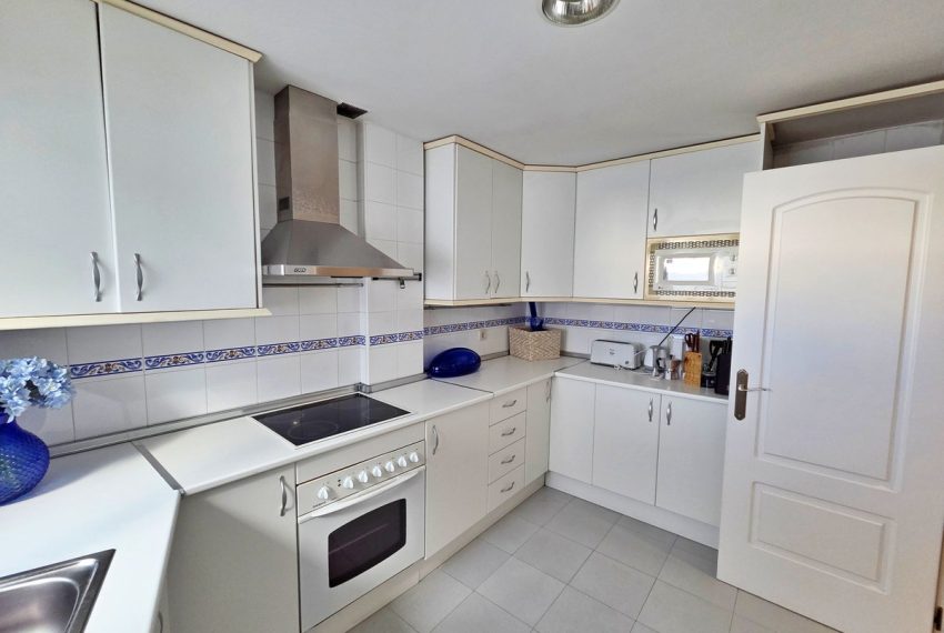 R5192044-Apartment-For-Sale-Puerto-Banus-Penthouse-Duplex-2-Beds-132-Built-12