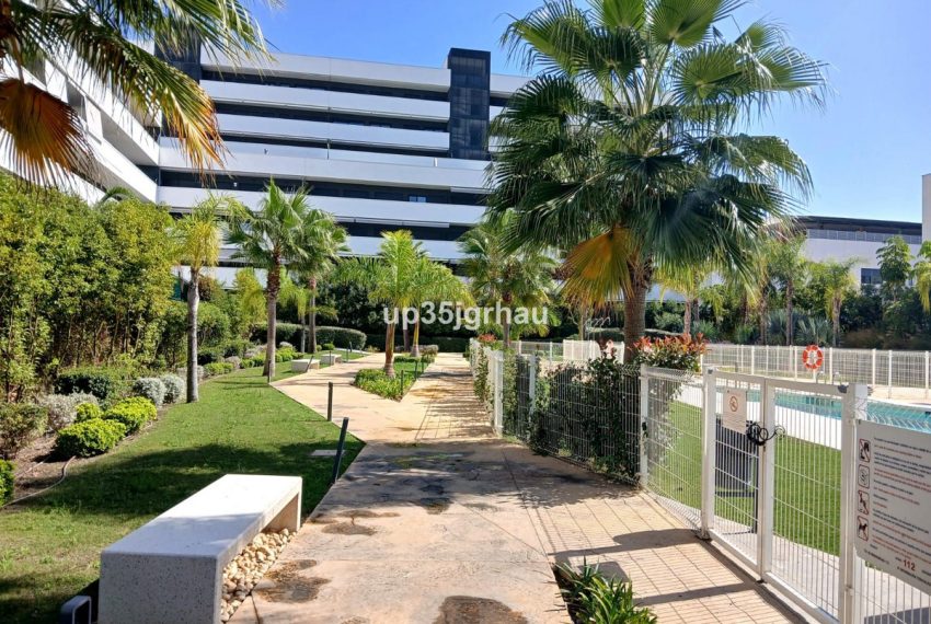 R5192293-Apartment-For-Sale-Estepona-Penthouse-2-Beds-120-Built-1