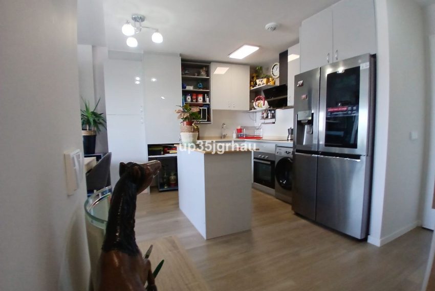 R5192293-Apartment-For-Sale-Estepona-Penthouse-2-Beds-120-Built-3