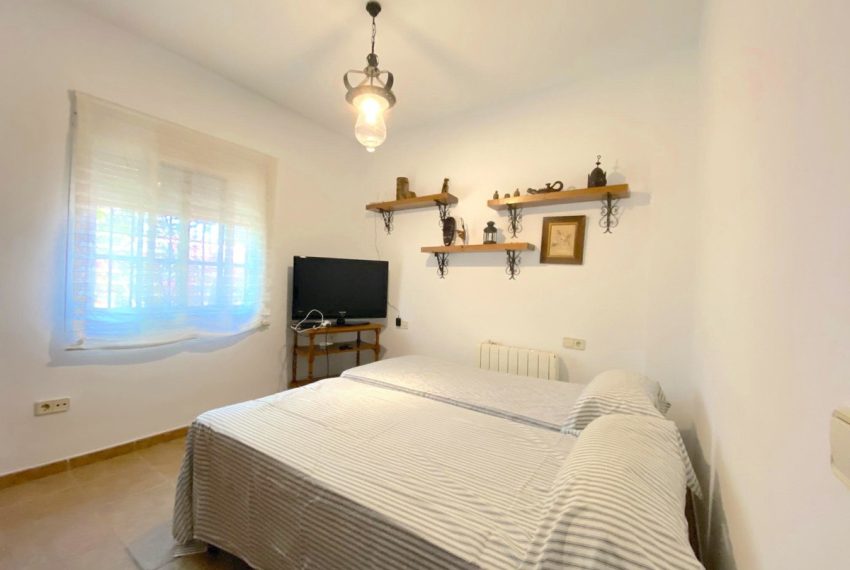 R5192395-Villa-For-Sale-El-Rosario-Detached-5-Beds-230-Built-9