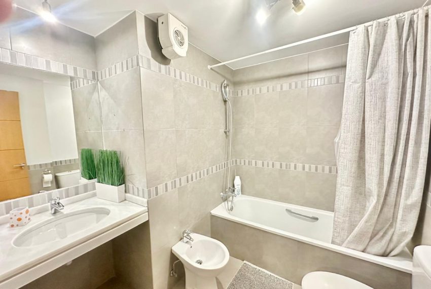 R5192458-Apartment-For-Sale-Marbella-Penthouse-Duplex-3-Beds-95-Built-19