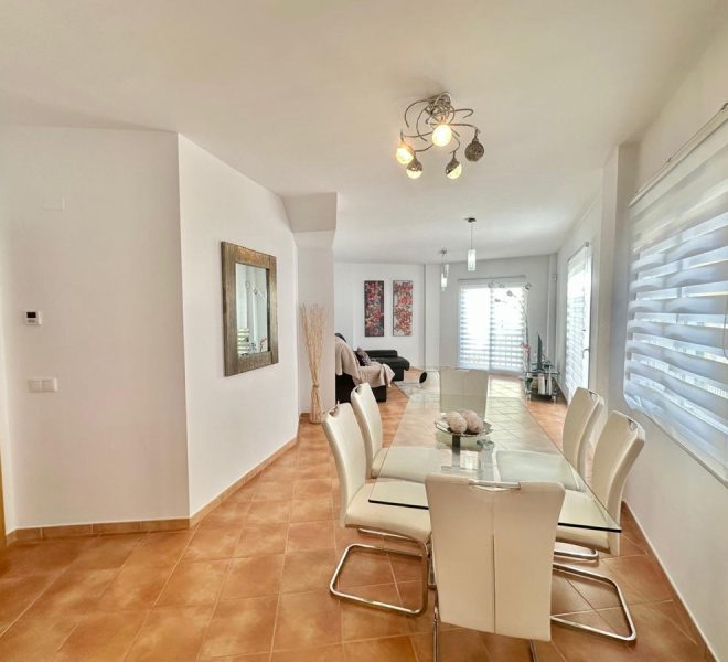 R5192458-Image 1-Penthouse Duplex - 3 Beds - 95 Built