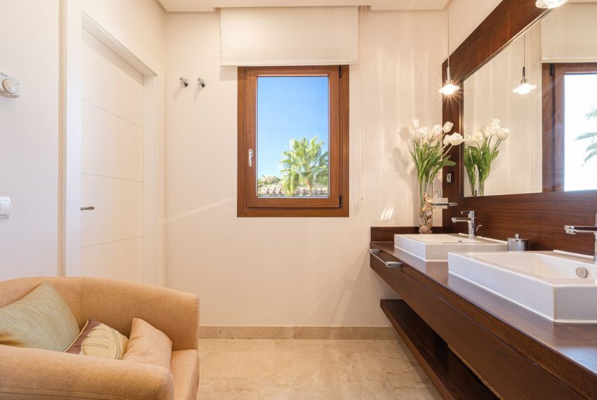 R5193811-Villa-For-Sale-Benahavis-Detached-5-Beds-546-Built-17