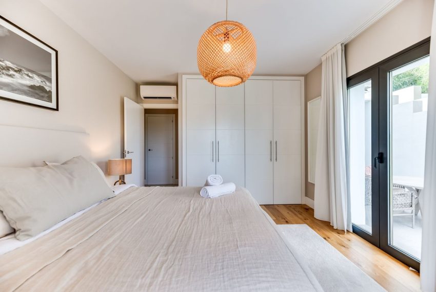 R5194000-Villa-For-Sale-El-Paraiso-Detached-4-Beds-359-Built-10