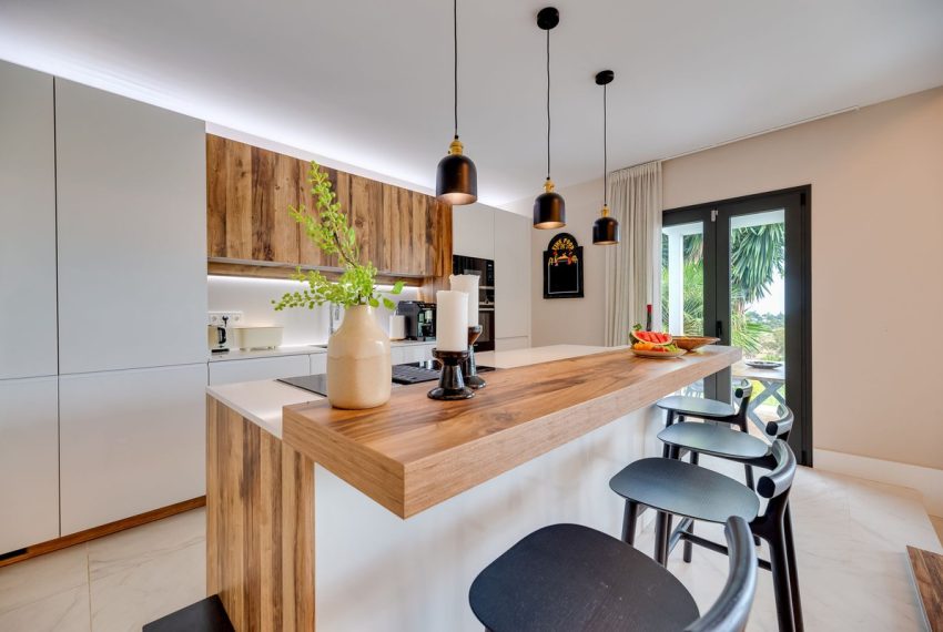 R5194000-Villa-For-Sale-El-Paraiso-Detached-4-Beds-359-Built-14