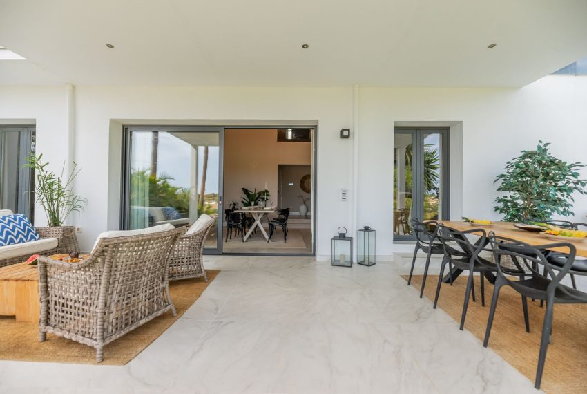 R5194000-Villa-For-Sale-El-Paraiso-Detached-4-Beds-359-Built-16