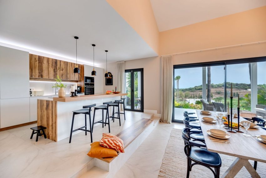 R5194000-Villa-For-Sale-El-Paraiso-Detached-4-Beds-359-Built-2