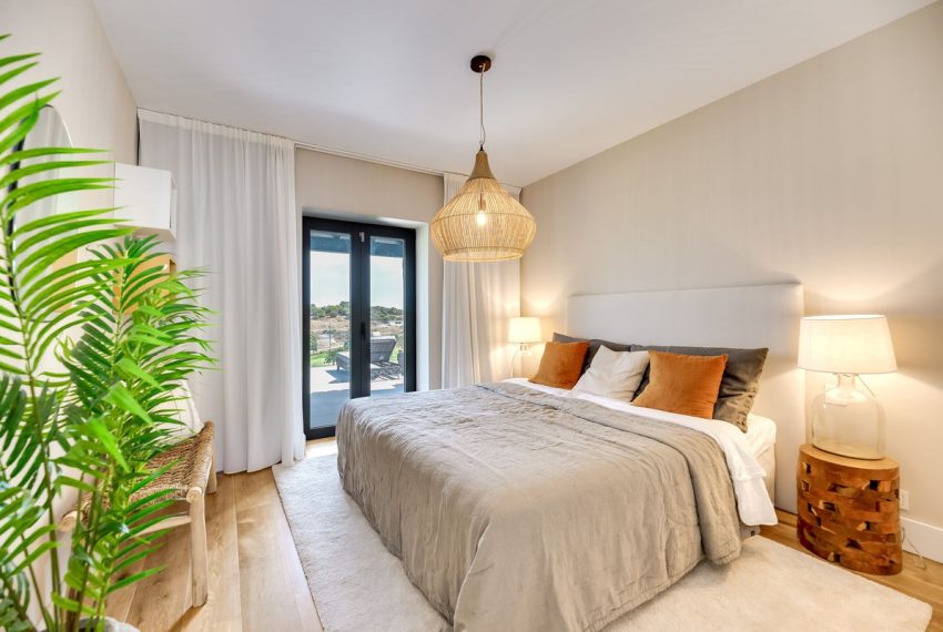 R5194000-Villa-For-Sale-El-Paraiso-Detached-4-Beds-359-Built-7