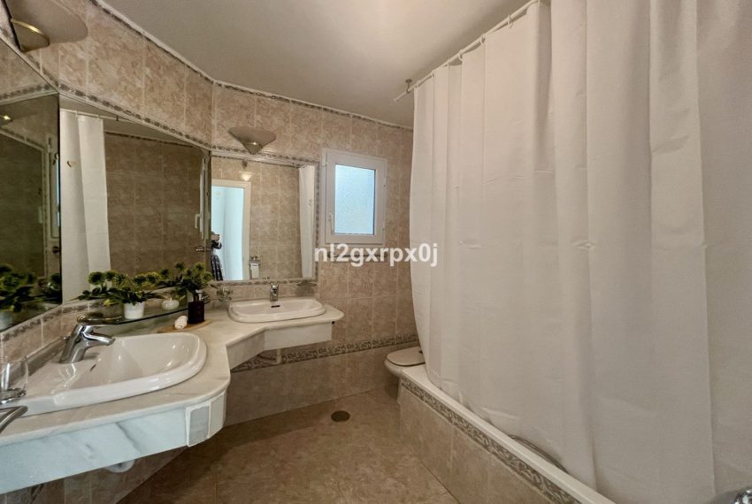 R5194060-Villa-For-Sale-Reserva-de-Marbella-Detached-3-Beds-276-Built-10