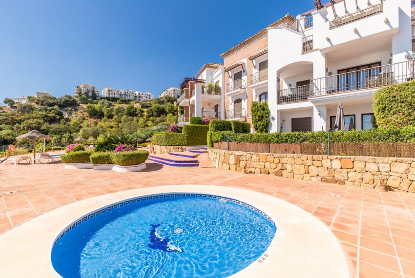 R5194225-Apartment-For-Sale-Los-Arqueros-Penthouse-2-Beds-90-Built-3