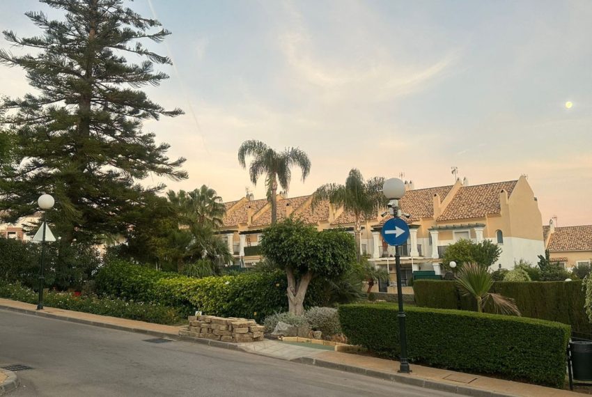 R5194267-Townhouse-For-Sale-Marbella-Terraced-5-Beds-134-Built-1