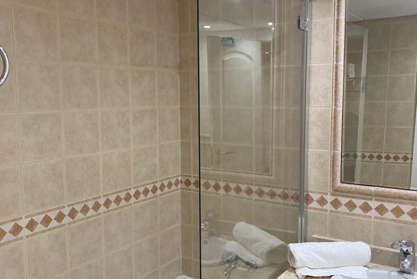 R5194279-Apartment-For-Sale-Marbella-Ground-Floor-4-Beds-205-Built-1