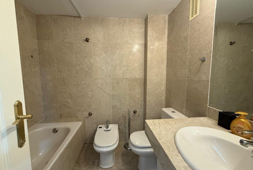 R5194408-Apartment-For-Sale-The-Golden-Mile-Middle-Floor-2-Beds-110-Built-17