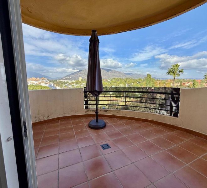 R5194408-Image 1-Middle Floor - 2 Beds - 110 Built