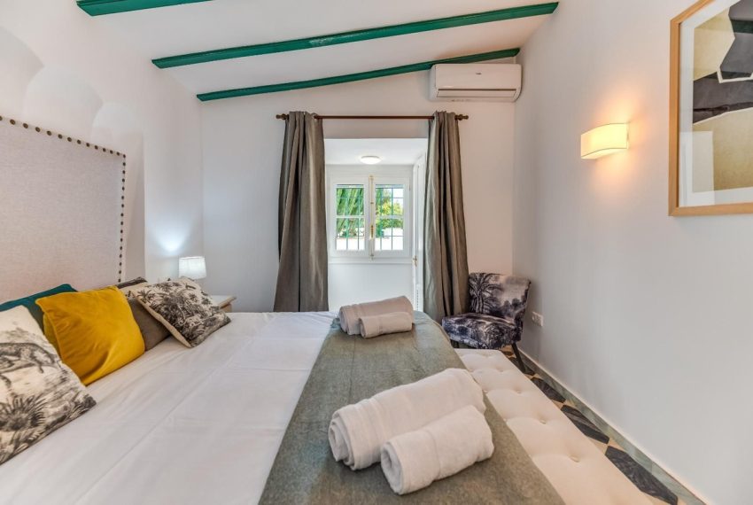 R5195182-Villa-For-Sale-Nueva-Andalucia-Detached-5-Beds-224-Built-10