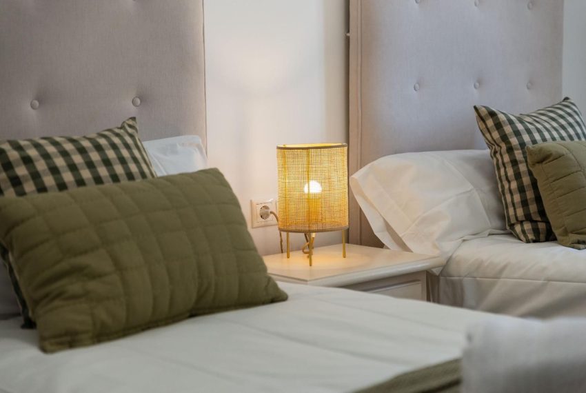 R5195182-Villa-For-Sale-Nueva-Andalucia-Detached-5-Beds-224-Built-15