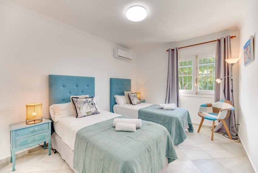 R5195182-Villa-For-Sale-Nueva-Andalucia-Detached-5-Beds-224-Built-18