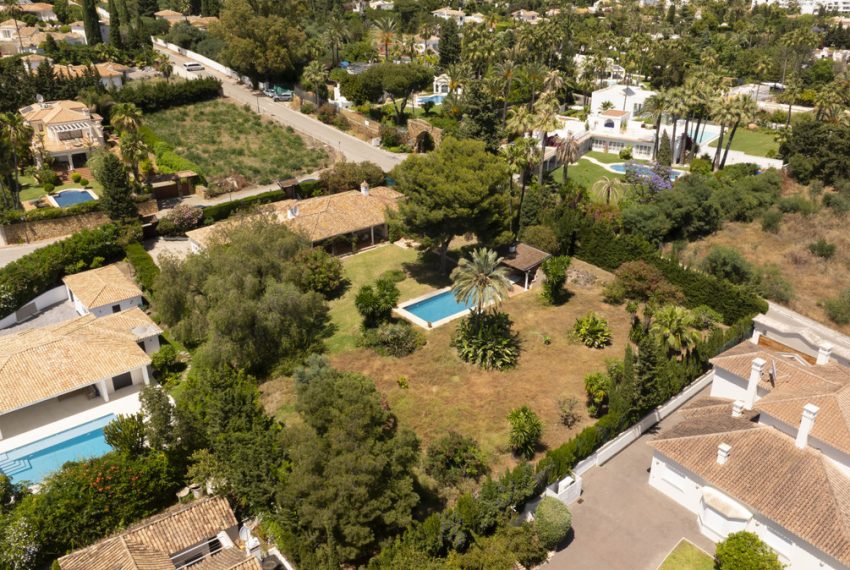 R5195674-Villa-For-Sale-El-Paraiso-Detached-4-Beds-265-Built-13