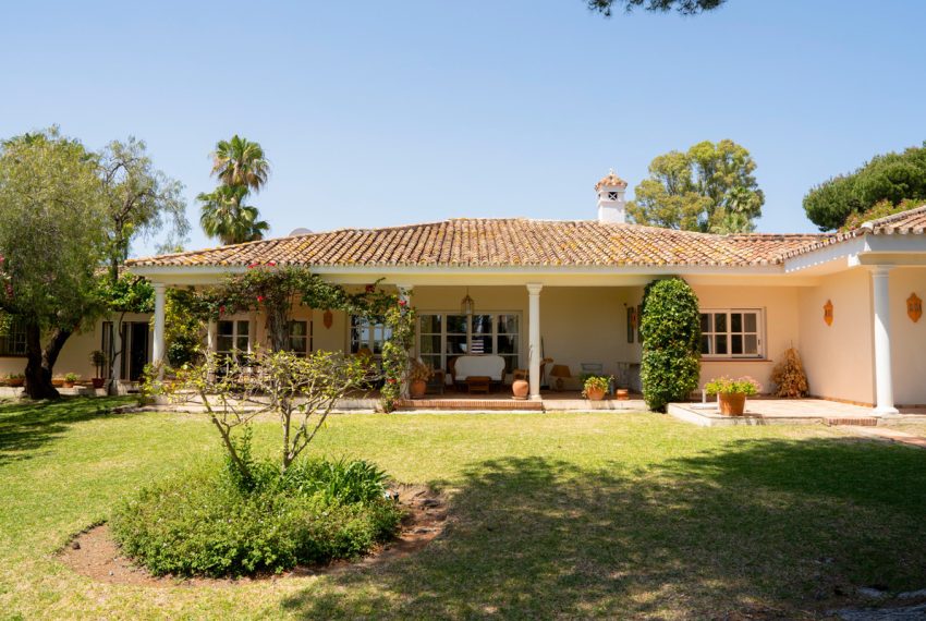 R5195674-Villa-For-Sale-El-Paraiso-Detached-4-Beds-265-Built-2