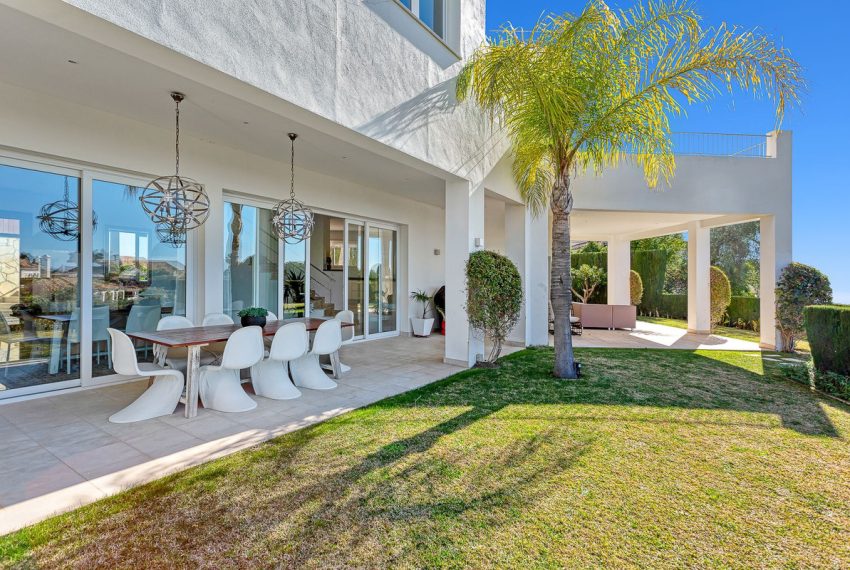 R5198476-Villa-For-Sale-El-Rosario-Detached-4-Beds-342-Built-19