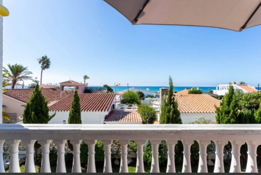 R5198479-Villa-For-Sale-Elviria-Detached-3-Beds-191-Built-1