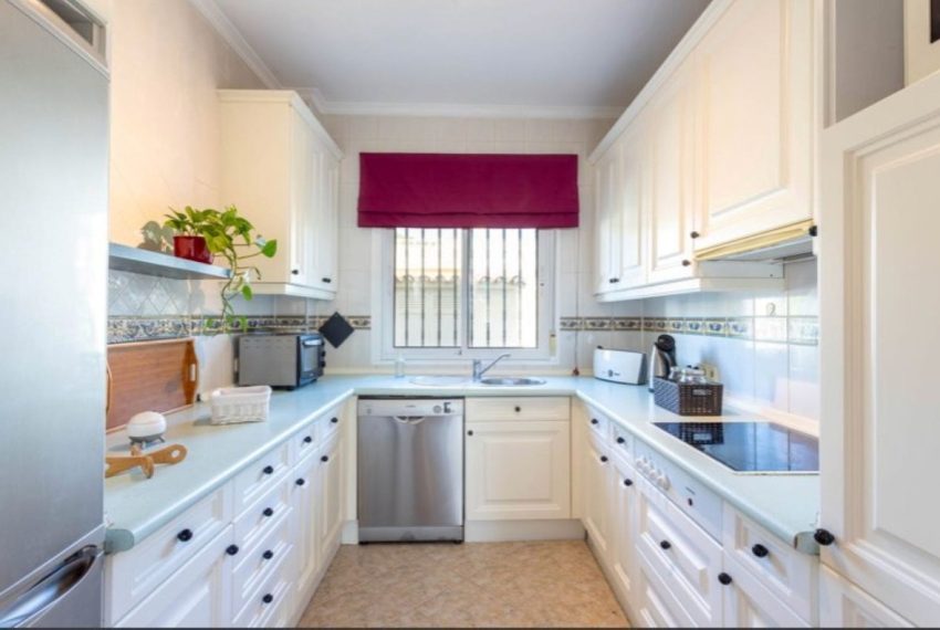 R5198479-Villa-For-Sale-Elviria-Detached-3-Beds-191-Built-12