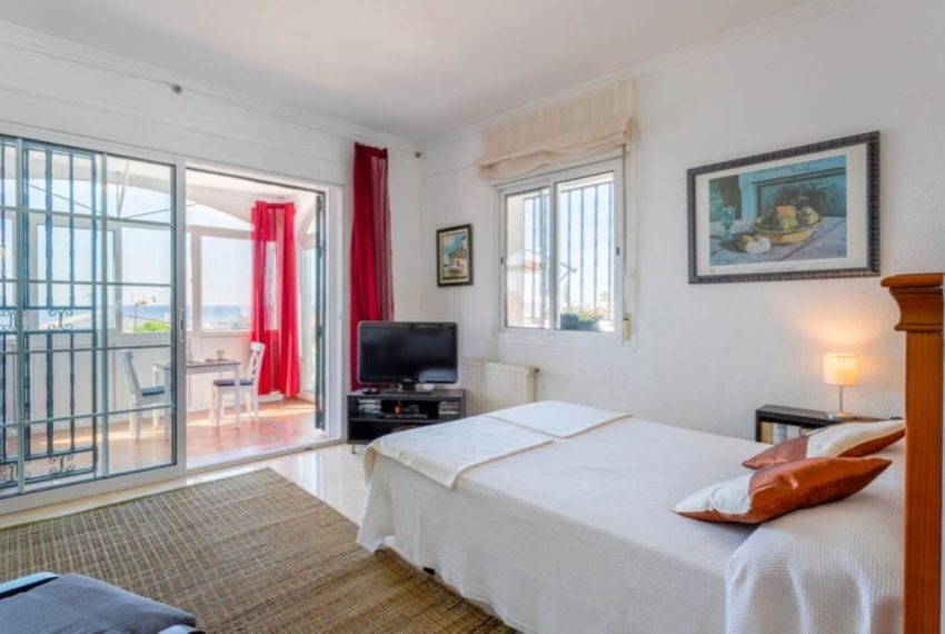 R5198479-Villa-For-Sale-Elviria-Detached-3-Beds-191-Built-17