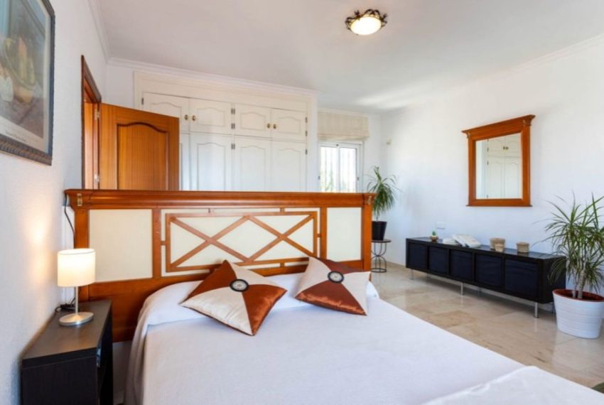 R5198479-Villa-For-Sale-Elviria-Detached-3-Beds-191-Built-18