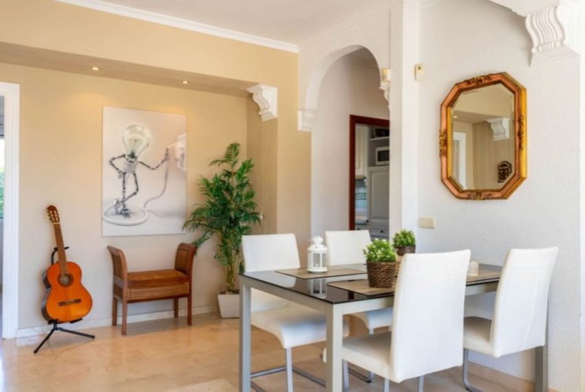 R5198479-Villa-For-Sale-Elviria-Detached-3-Beds-191-Built-5