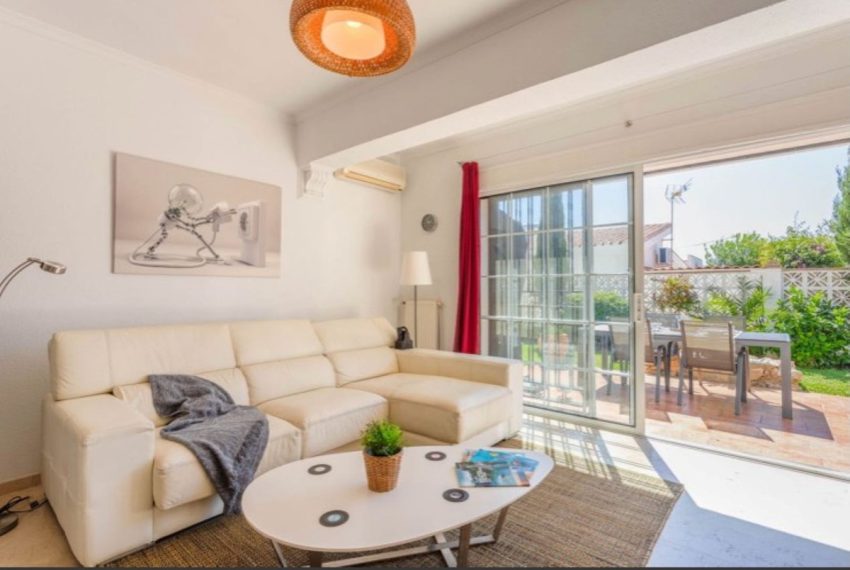 R5198479-Villa-For-Sale-Elviria-Detached-3-Beds-191-Built-6