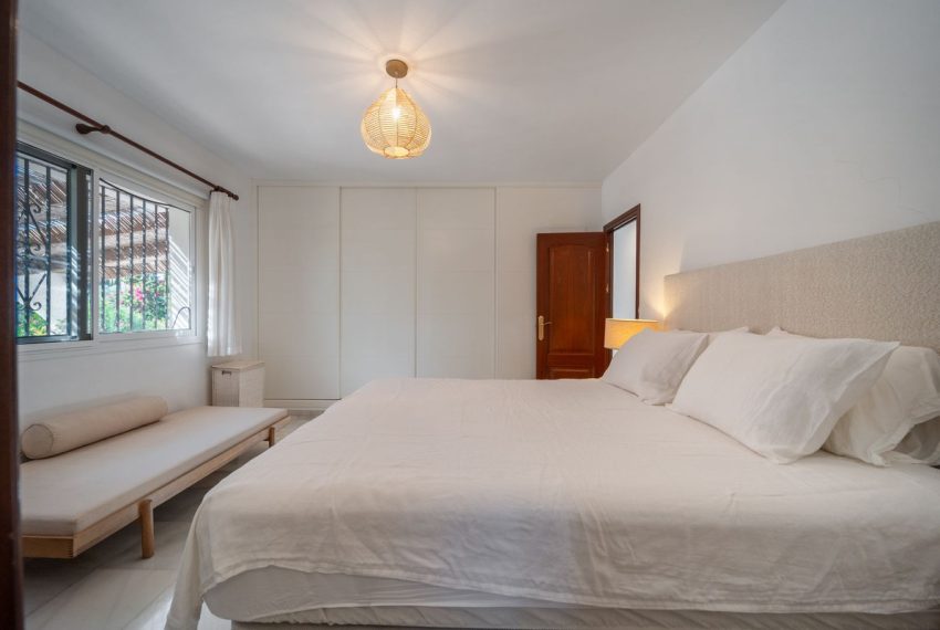 R5198512-Villa-For-Sale-Elviria-Detached-2-Beds-128-Built-10