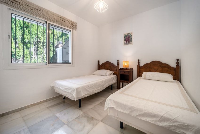 R5198512-Villa-For-Sale-Elviria-Detached-2-Beds-128-Built-13