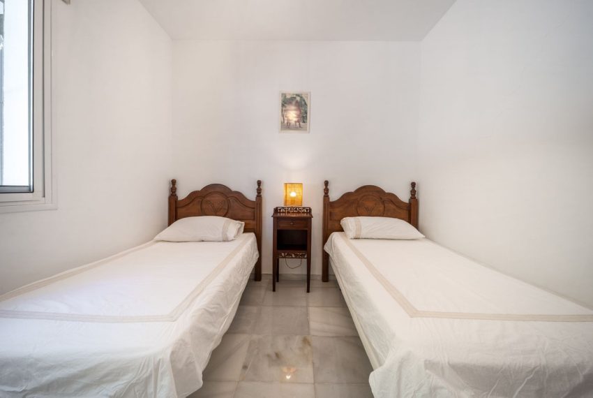 R5198512-Villa-For-Sale-Elviria-Detached-2-Beds-128-Built-14