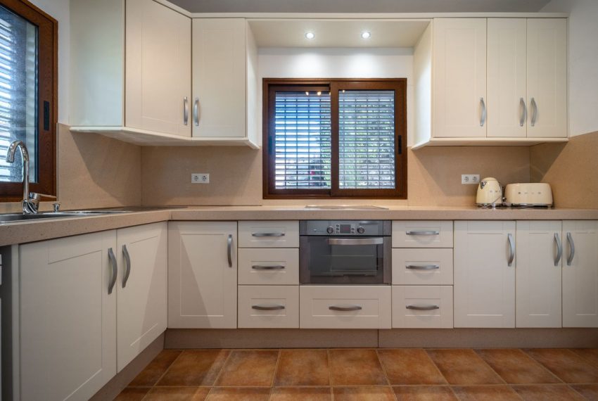 R5198512-Villa-For-Sale-Elviria-Detached-2-Beds-128-Built-5