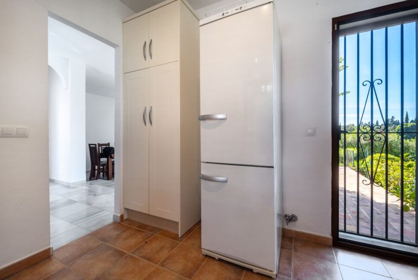 R5198512-Villa-For-Sale-Elviria-Detached-2-Beds-128-Built-6