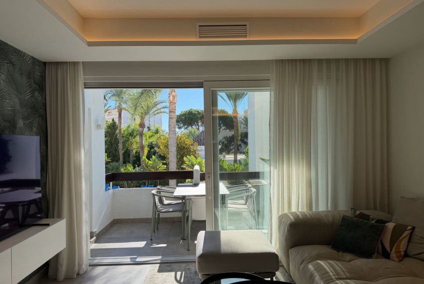 R5198710-Apartment-For-Sale-The-Golden-Mile-Middle-Floor-3-Beds-153-Built-3