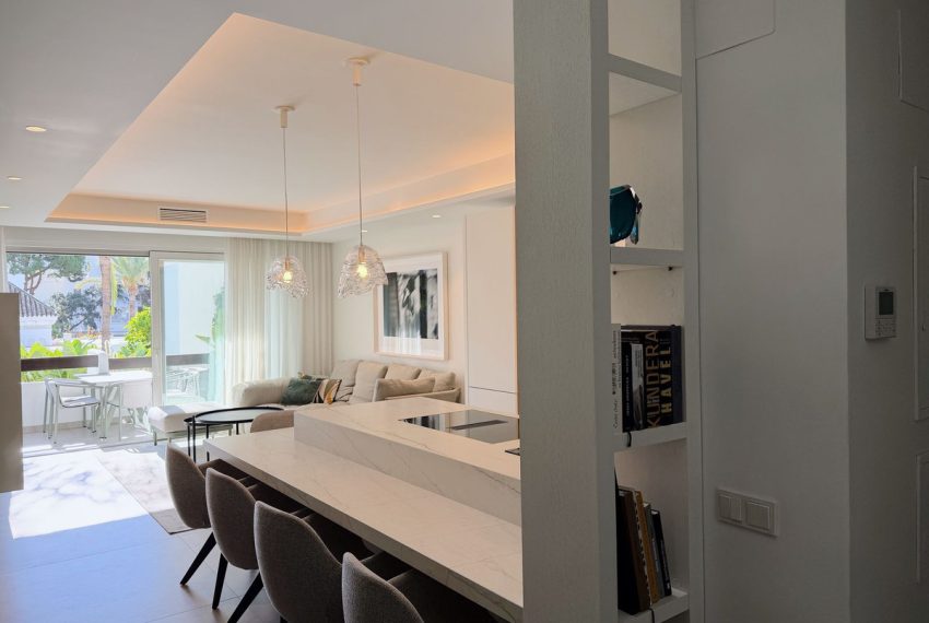 R5198710-Apartment-For-Sale-The-Golden-Mile-Middle-Floor-3-Beds-153-Built-8