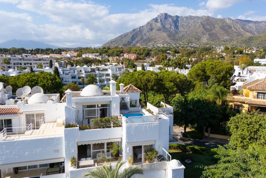 R5198851-Apartment-For-Sale-The-Golden-Mile-Penthouse-Duplex-3-Beds-250-Built-1