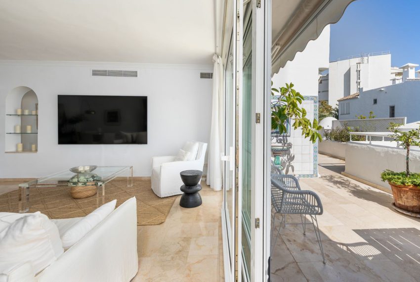 R5198851-Apartment-For-Sale-The-Golden-Mile-Penthouse-Duplex-3-Beds-250-Built-8