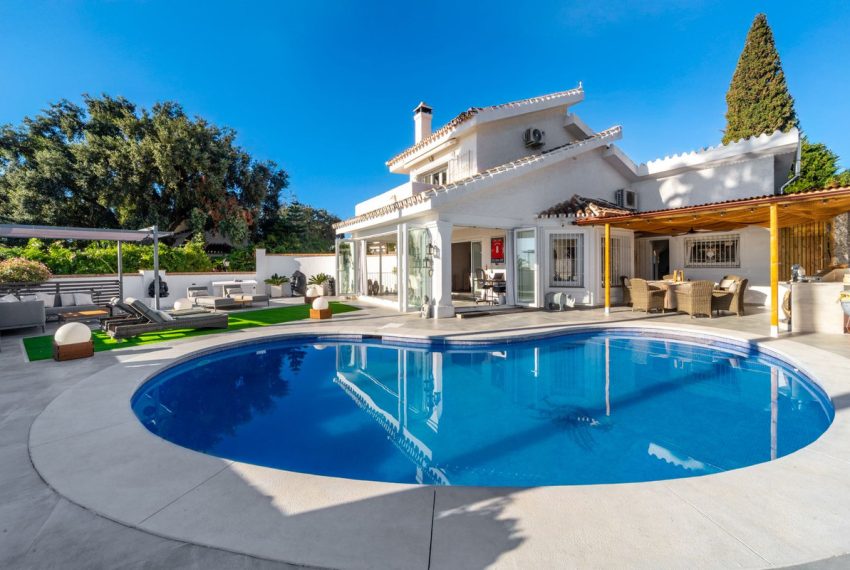 R5199328-Villa-For-Sale-Calahonda-Detached-3-Beds-197-Built-1