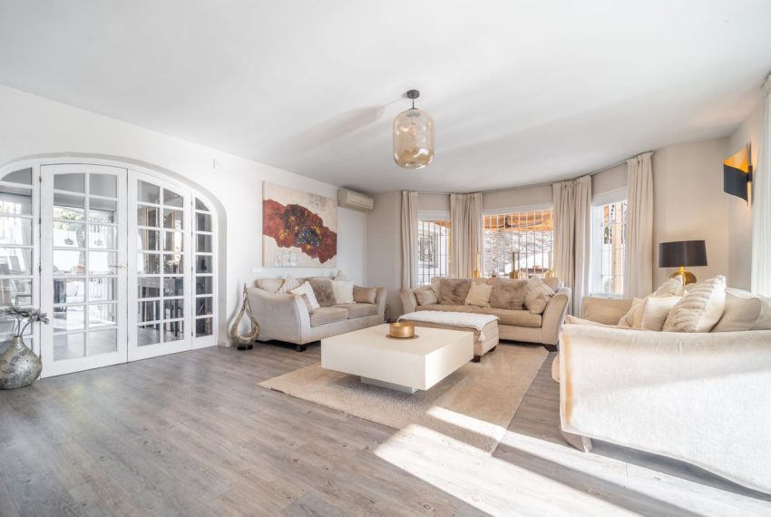 R5199328-Villa-For-Sale-Calahonda-Detached-3-Beds-197-Built-7