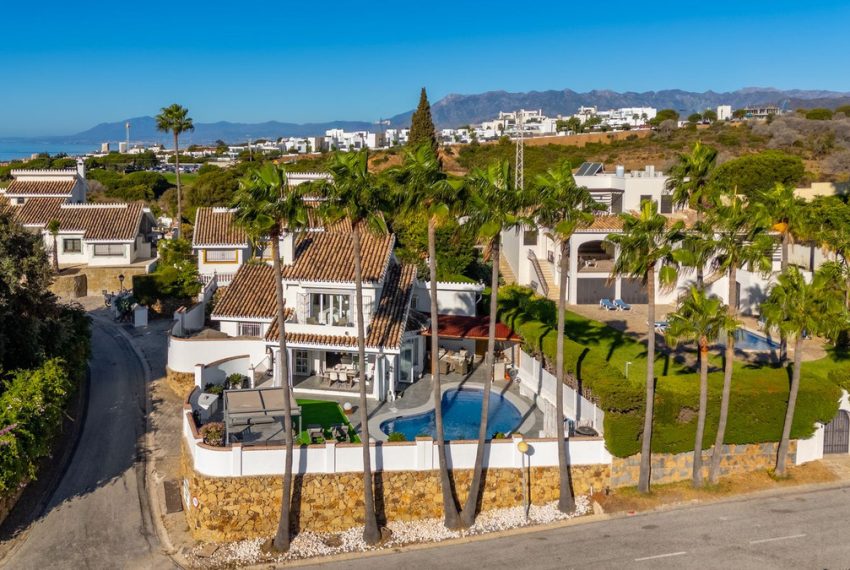 R5199328-Villa-For-Sale-Calahonda-Detached-3-Beds-197-Built