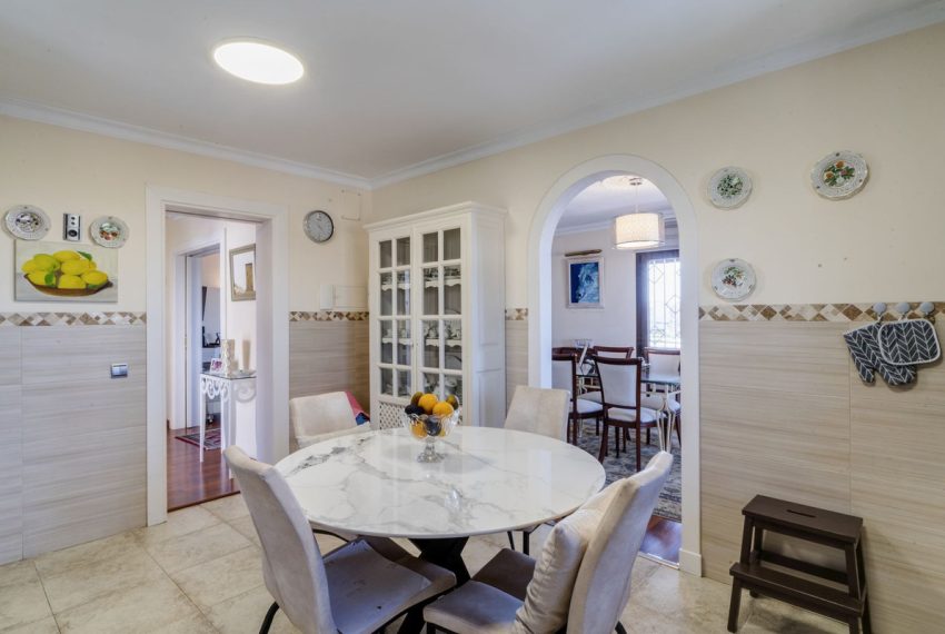 R5199373-Villa-For-Sale-Marbella-Detached-6-Beds-436-Built-16