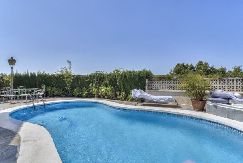 R5199373-Villa-For-Sale-Marbella-Detached-6-Beds-436-Built-2