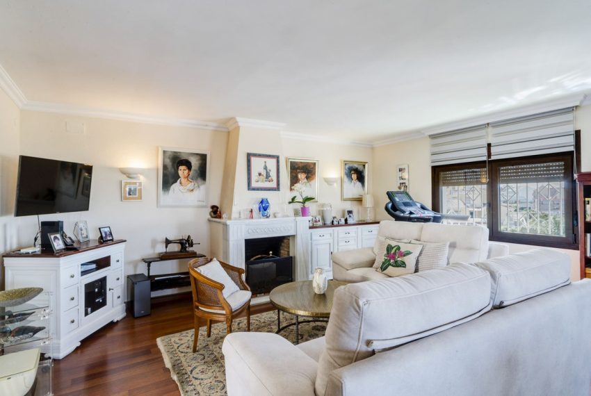 R5199373-Villa-For-Sale-Marbella-Detached-6-Beds-436-Built-7